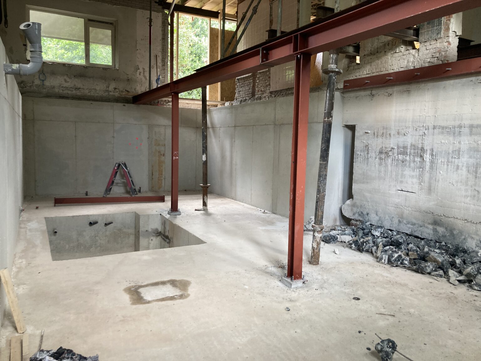 In het werk gestorte kelder onder bestaande woning Amsterdam Keldervergunning